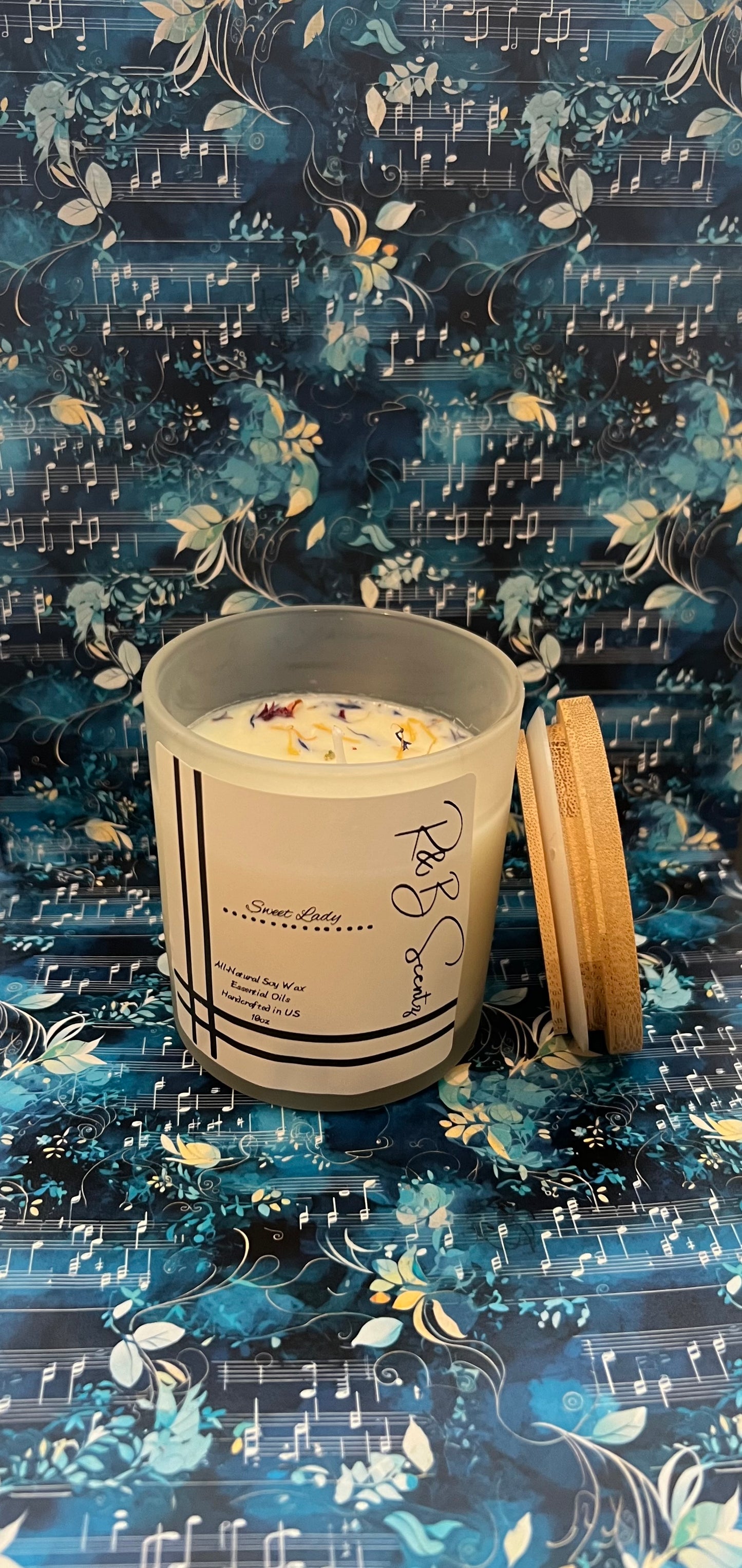 R&B Scentz Candle - 10 oz